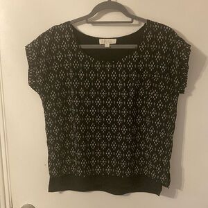 Olive & Oak boxy lined black and white geometric print crop